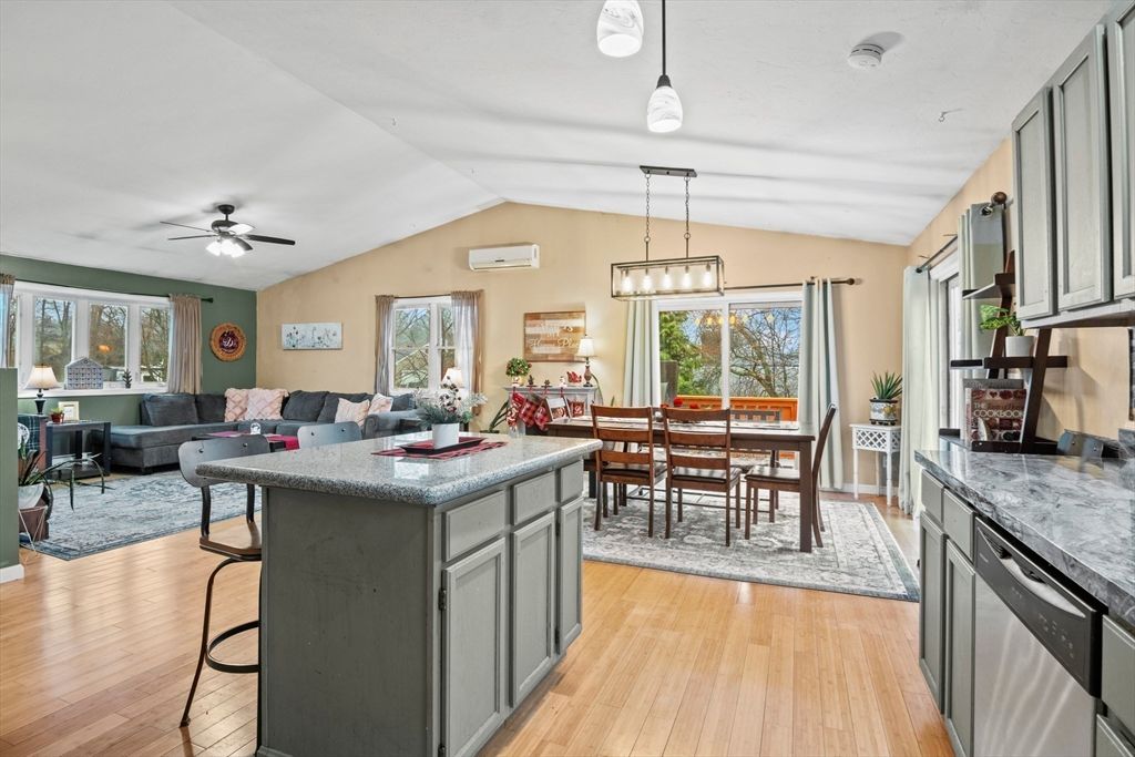Dining room, Interior, Living room, Pendant Lights, Wood Texture Flooring