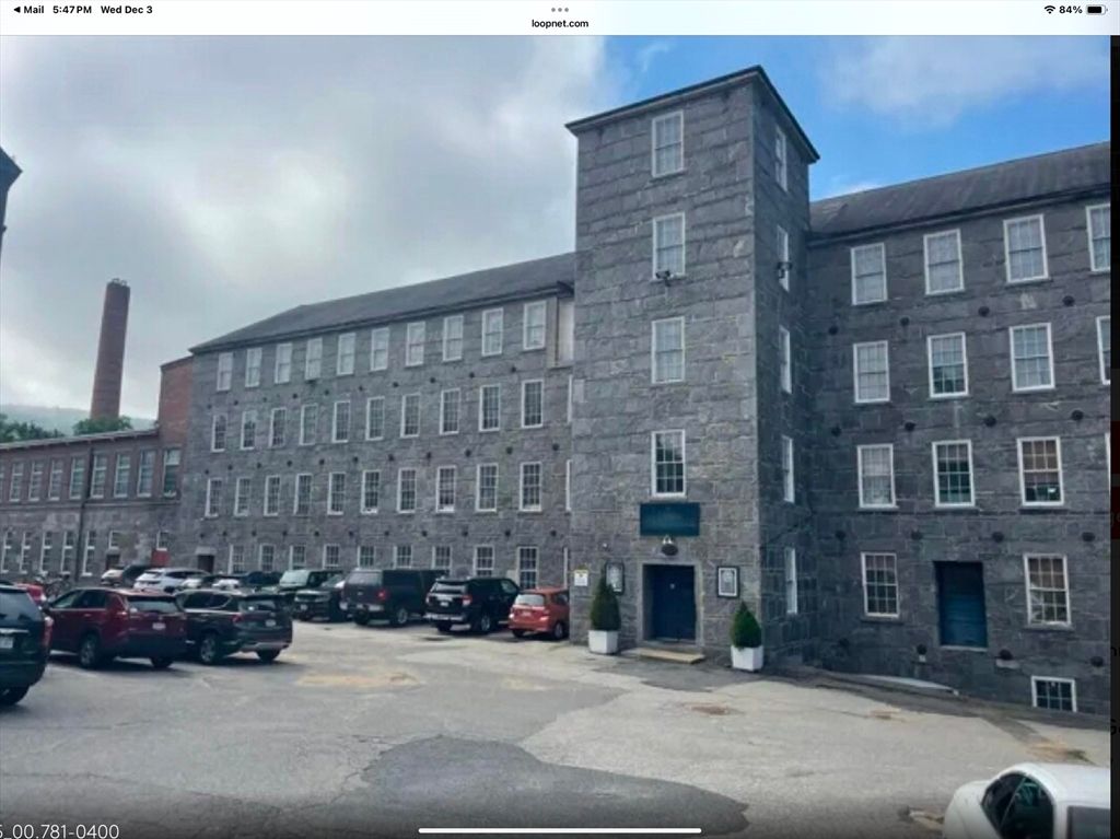 Exterior, Facade, Condo Building