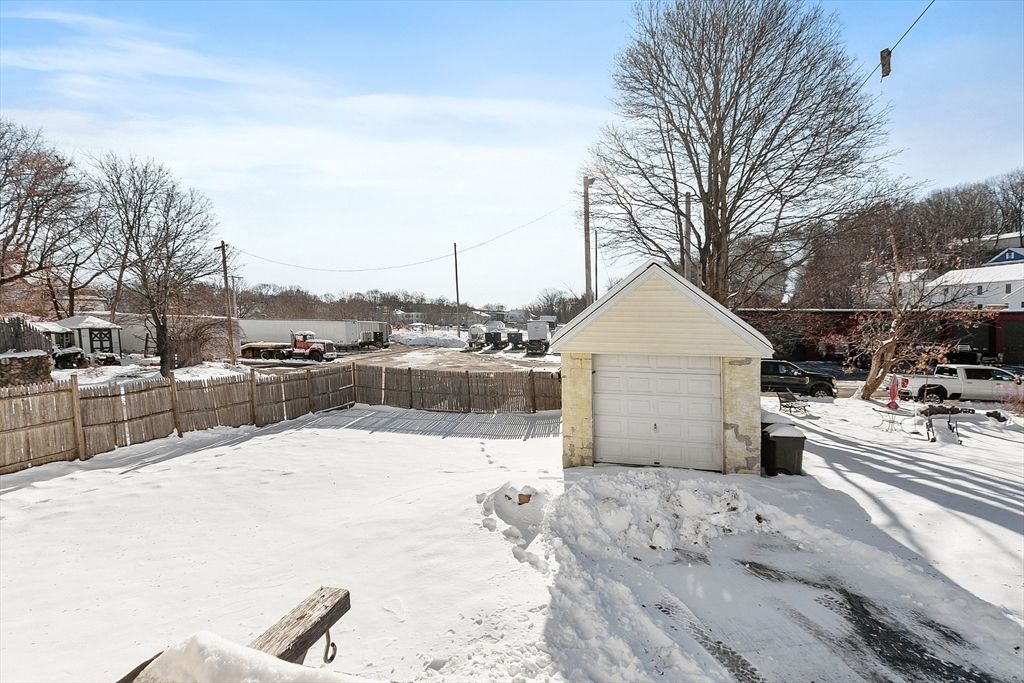 Backyard, Detached Garage, Exterior