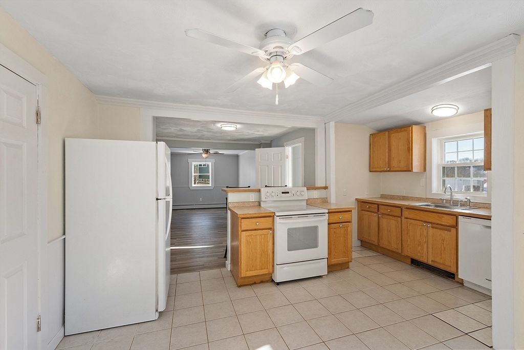 Interior, Kitchen, Wood Texture Flooring