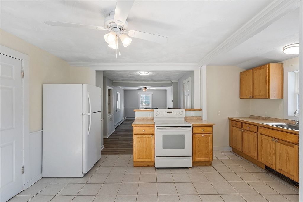 Interior, Kitchen, Wood Texture Flooring