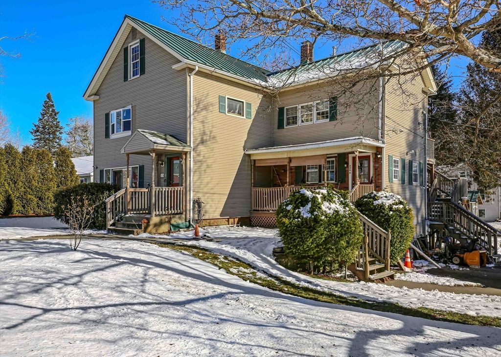 Exterior, Facade, Queen Anne Victorian