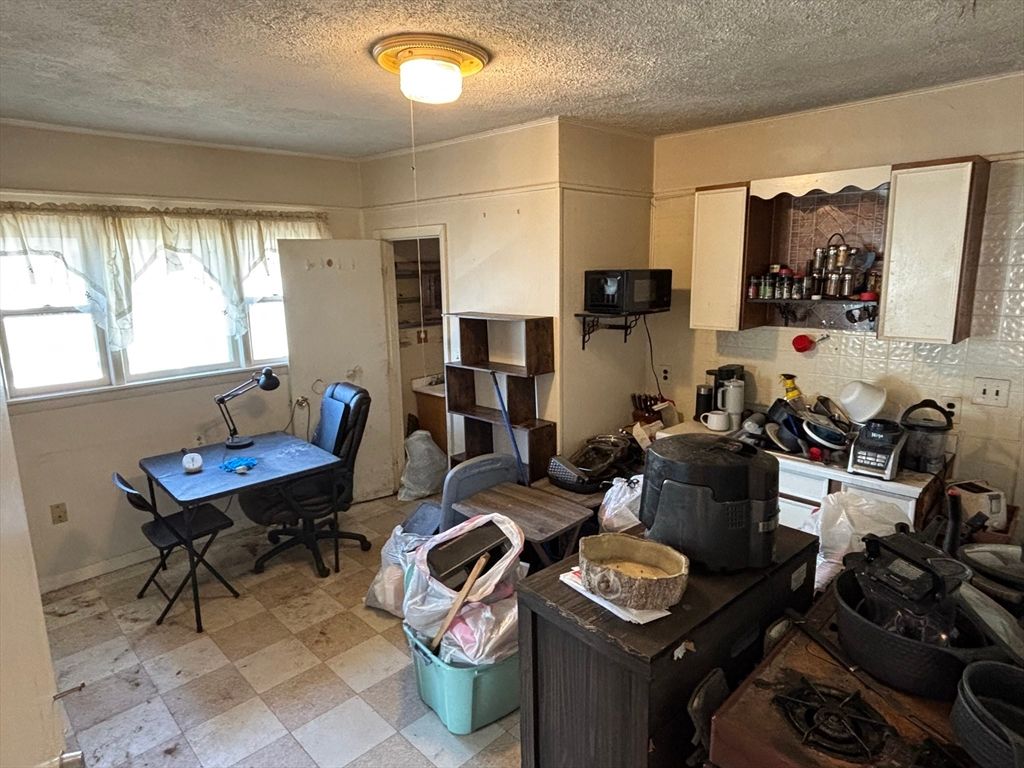 Dining room, Interior