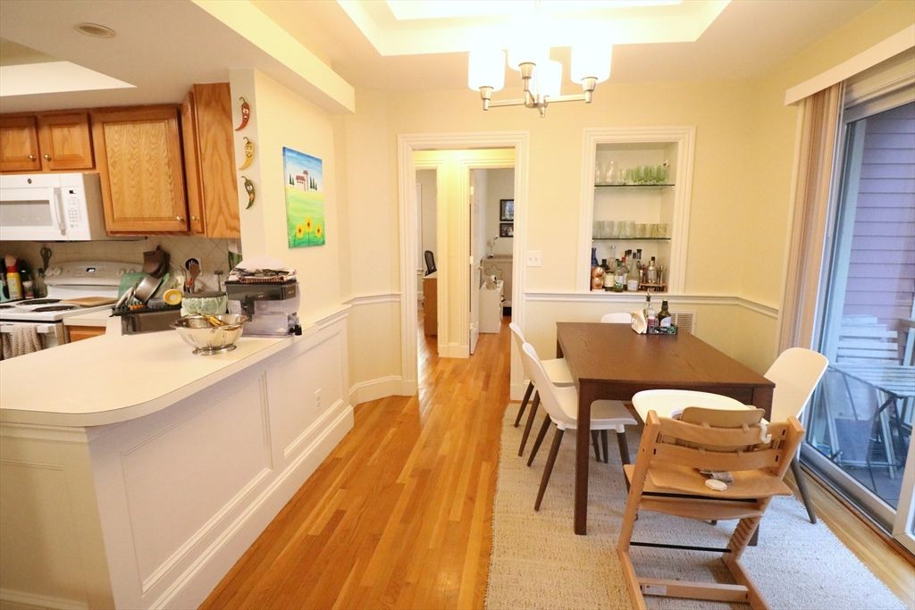 Chandelier, Dining room, Interior, Kitchen, Wood Texture Flooring
