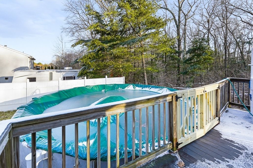 Exterior, Hot Tub, Pool