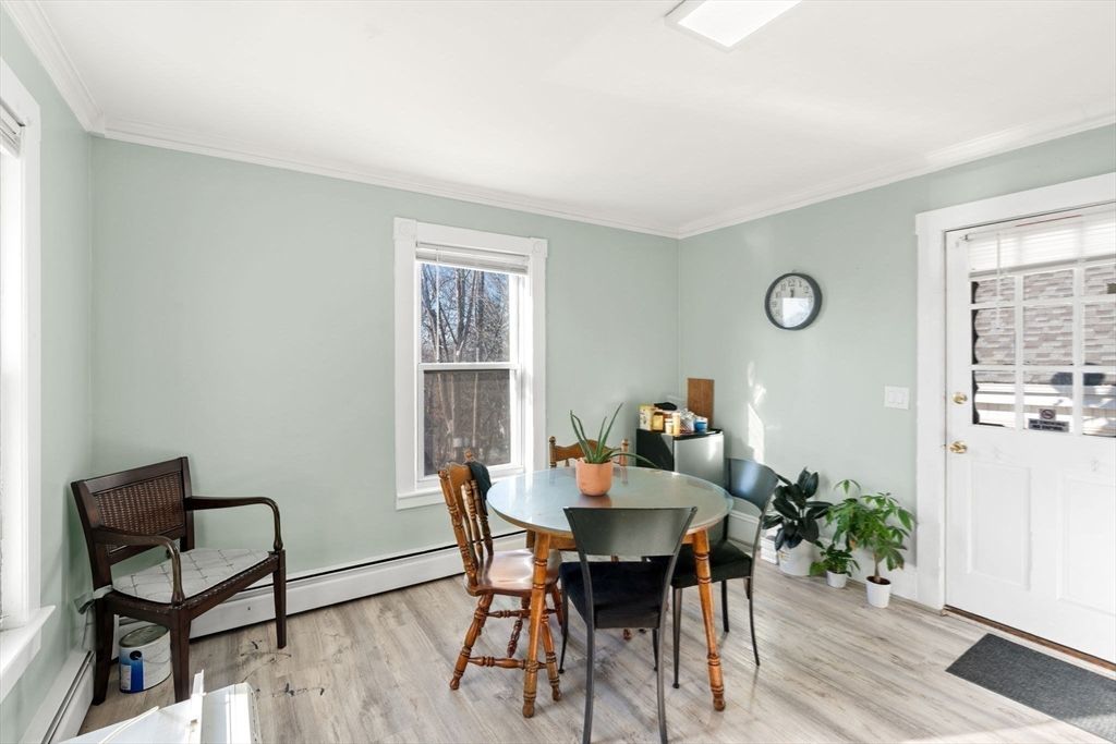 Dining room, Interior, Wood Texture Flooring