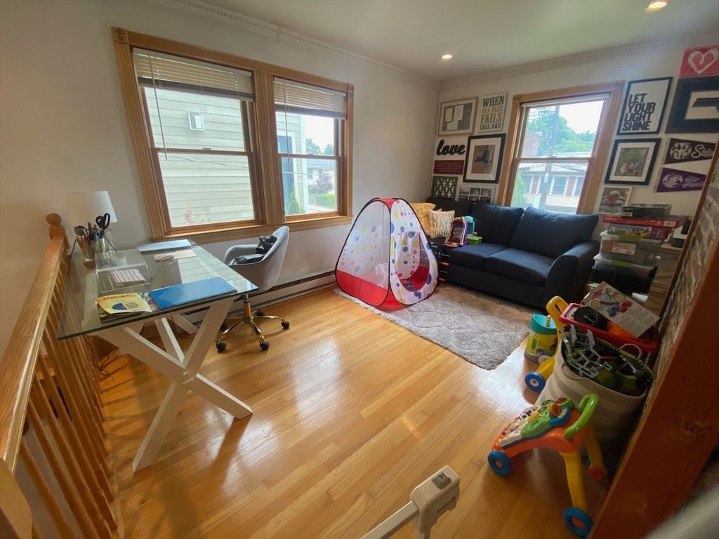 Home Office, Interior, Recessed Lighting, Wood Texture Flooring