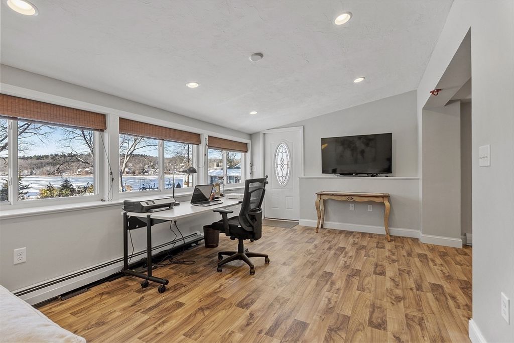 Home Office, Interior, Recessed Lighting, Wood Texture Flooring