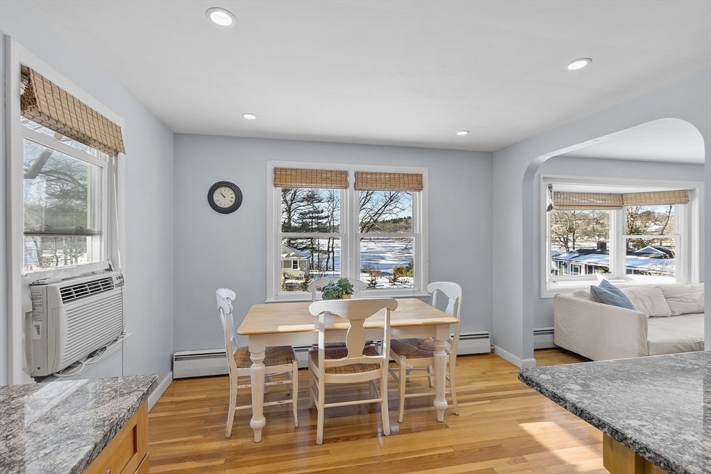 Dining room, Interior, Recessed Lighting, Water, Wood Texture Flooring