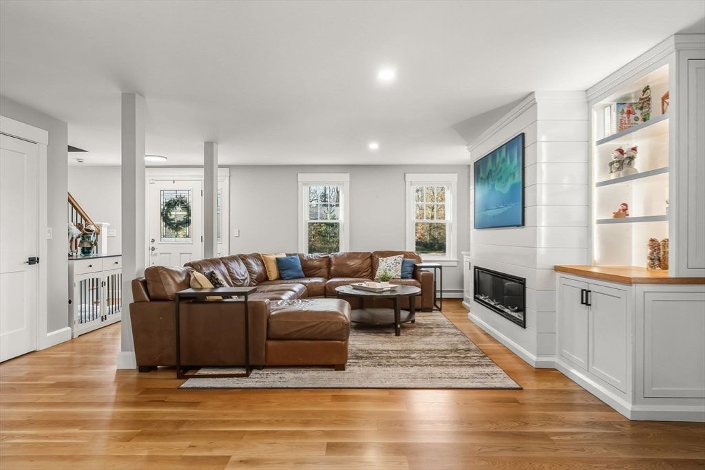 Fireplace, Interior, Living room, Recessed Lighting, Wood Texture Flooring