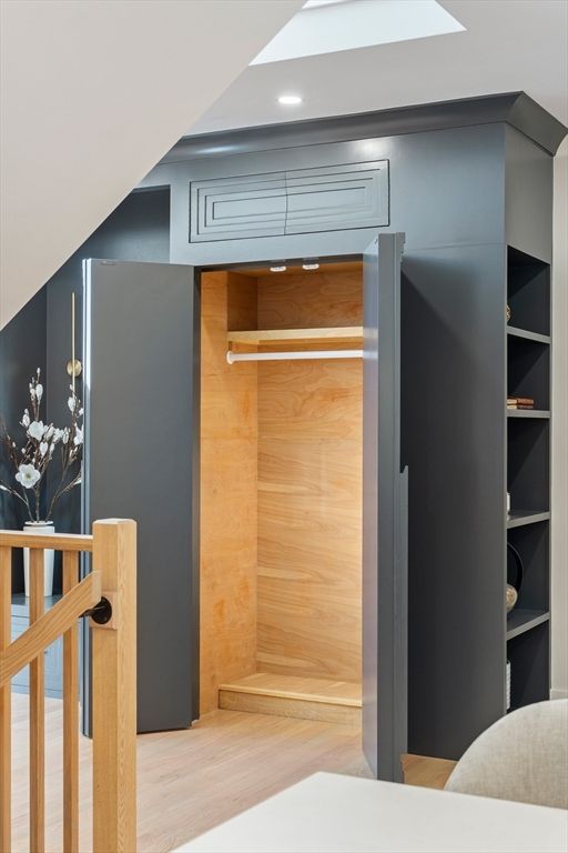 Interior, Recessed Lighting, Wood Texture Flooring