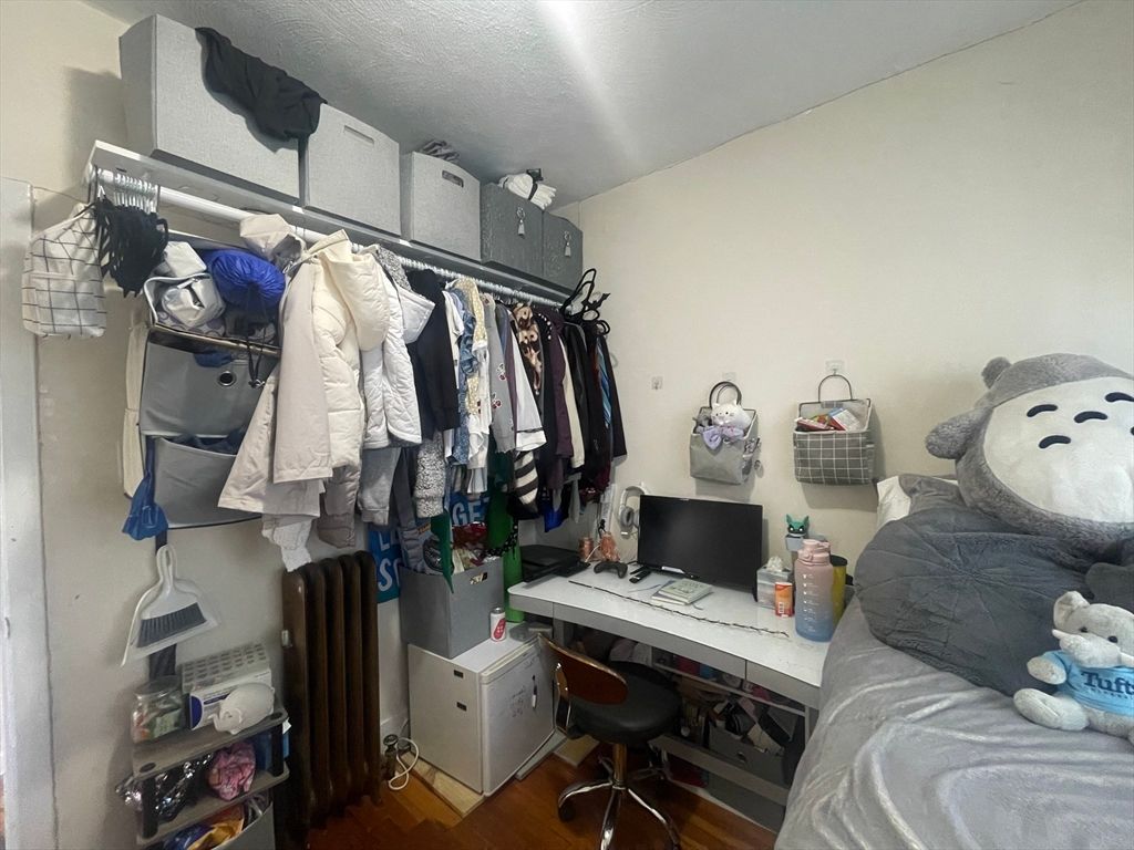 Home Office, Interior, Walk-in Closets, Wood Texture Flooring