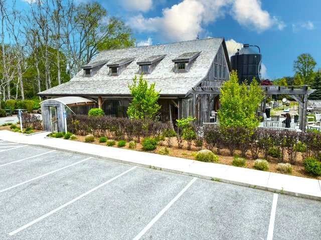 Exterior, Facade, French Provincial