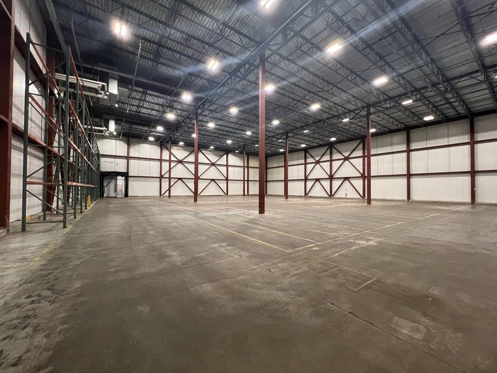 Garage, Interior, Recessed Lighting