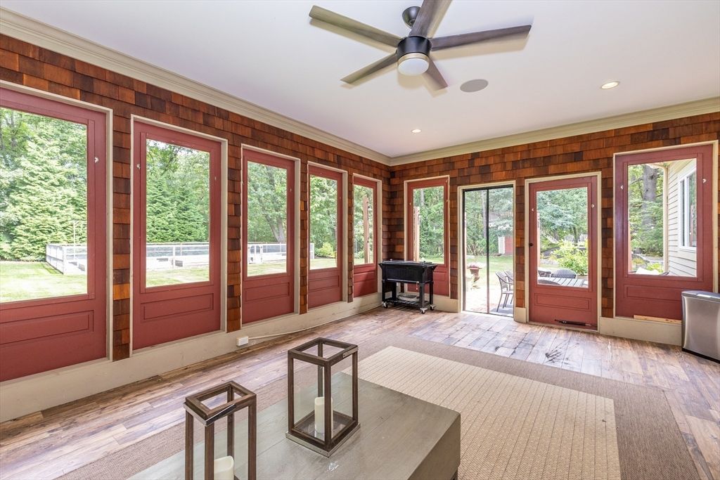 Interior, Recessed Lighting, Wood Texture Flooring, Wooden Walls