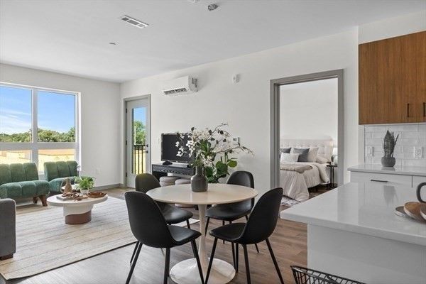 Bedroom, Dining room, Interior, Recessed Lighting, Wood Texture Flooring