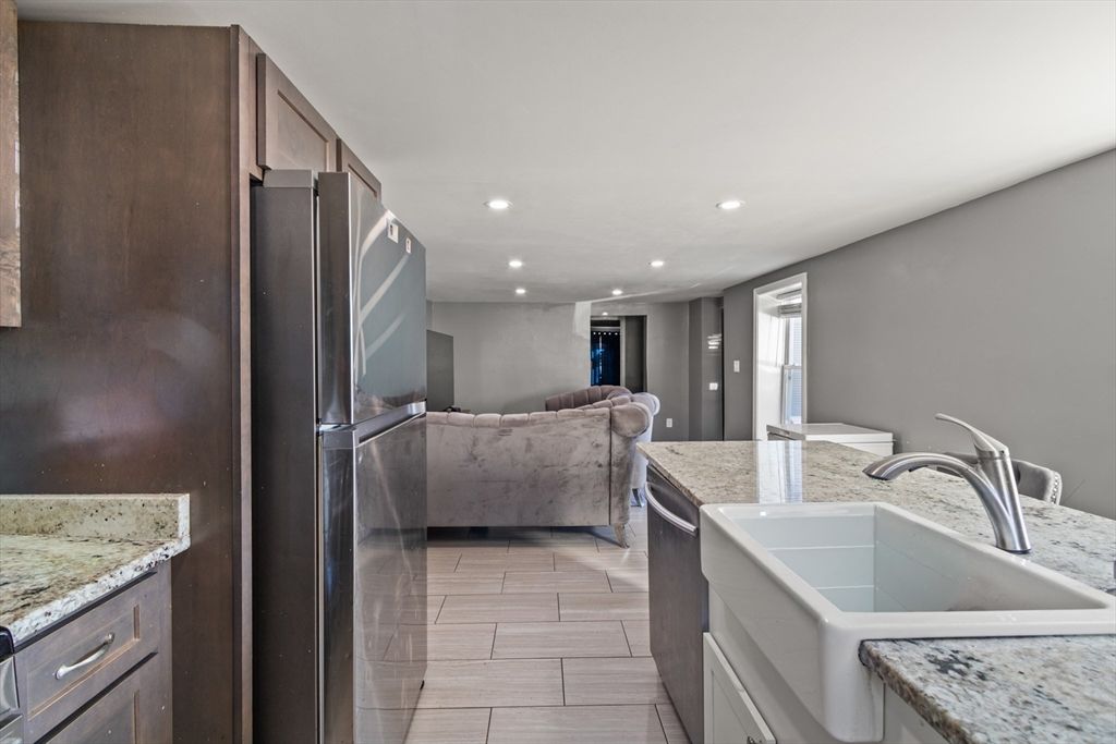 Interior, Kitchen, Living room, Recessed Lighting