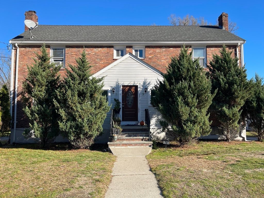 Exterior, Facade, Brick Facade, Cape Cod