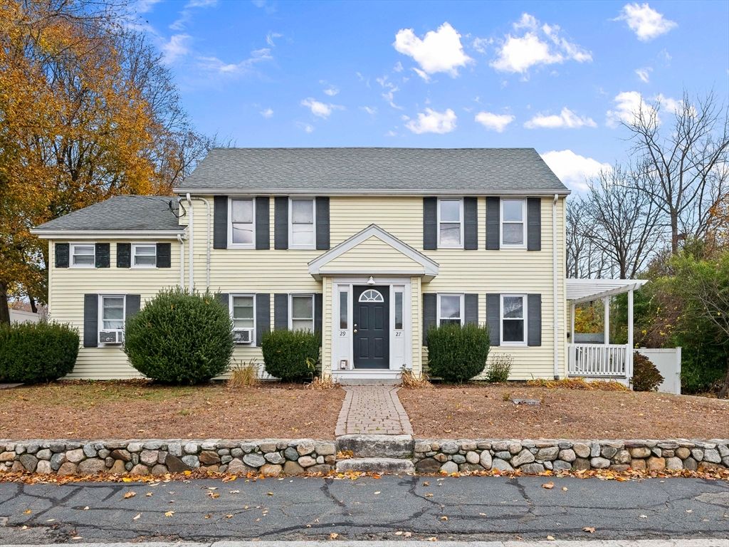 Exterior, Facade, Georgian