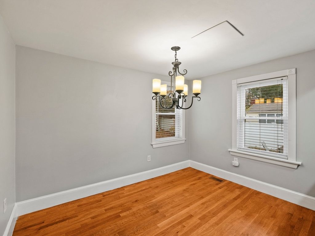 Chandelier, Empty room, Interior, Wood Texture Flooring