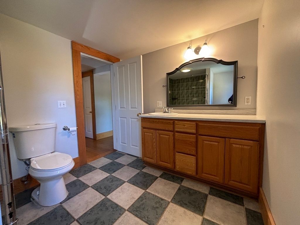Bathroom, Dual Sink Vanities, Interior, Wood Texture Flooring