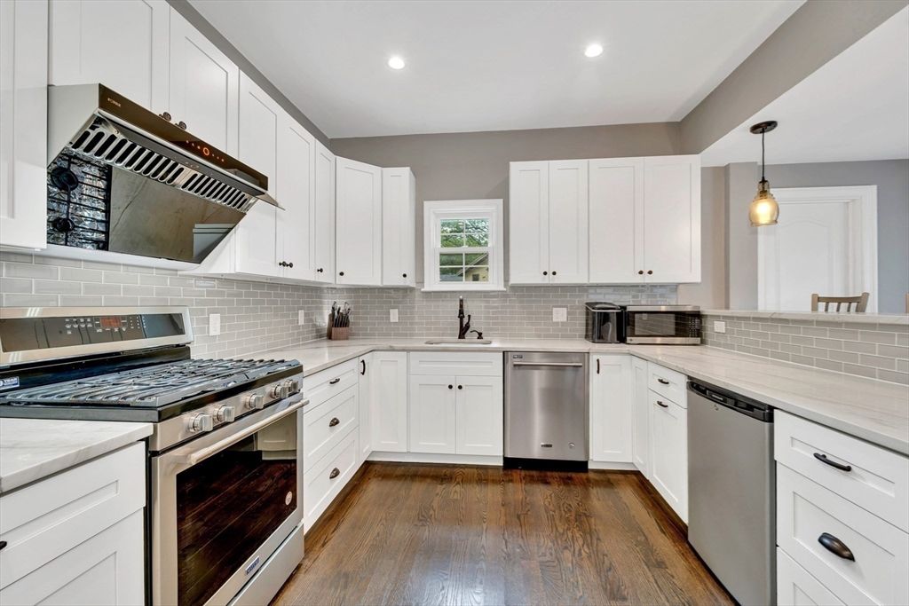 Interior, Kitchen, Pendant Lights, Recessed Lighting, Stainless Steel Appliances, Wood Texture Flooring