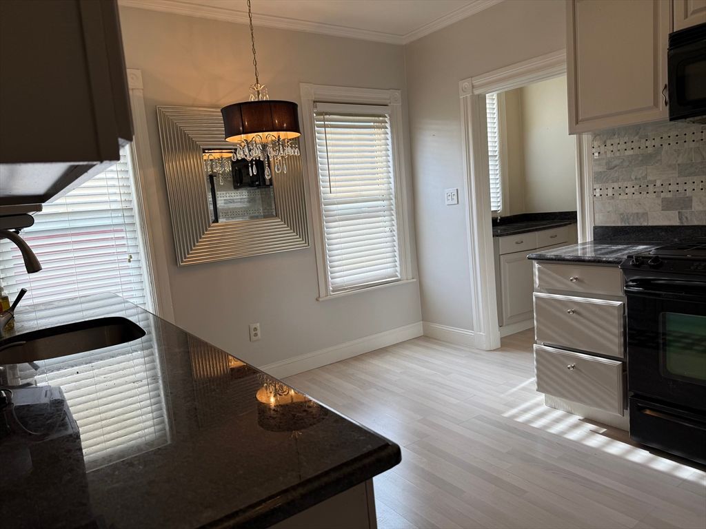 Chandelier, Interior, Kitchen, Pendant Lights, Wood Texture Flooring