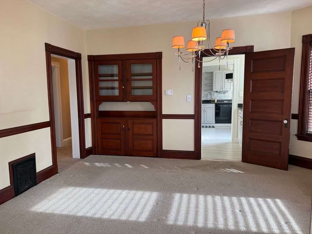Chandelier, Empty room, Interior, Kitchen