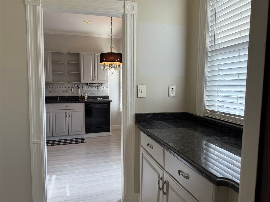 Chandelier, Interior, Kitchen, Pendant Lights, Recessed Lighting, Wood Texture Flooring