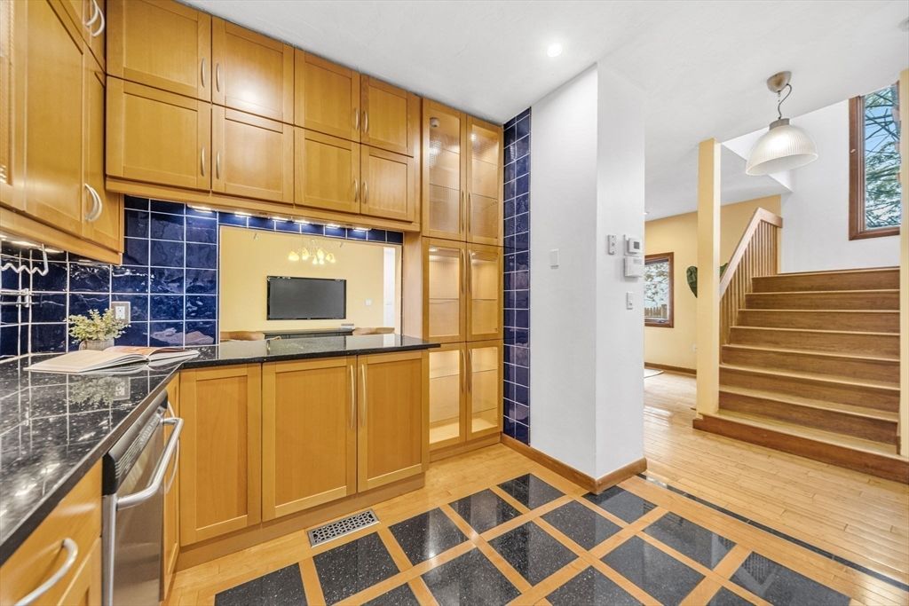 Interior, Kitchen, Pendant Lights, Recessed Lighting, Wood Texture Flooring