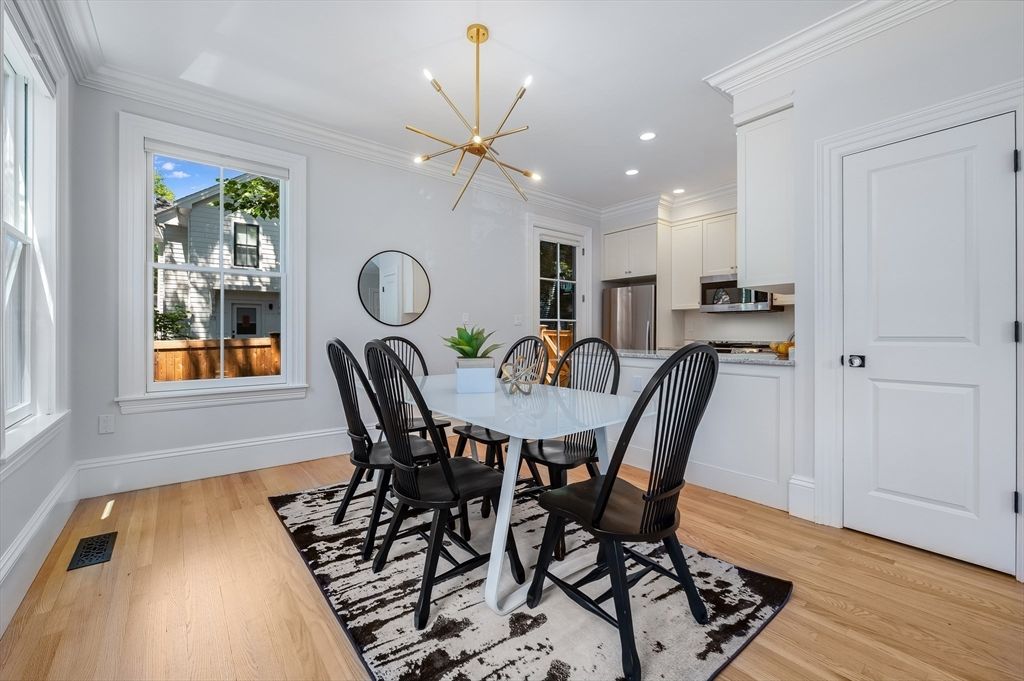 Dining room, Interior, Kitchen, Pendant Lights, Recessed Lighting, Wood Texture Flooring