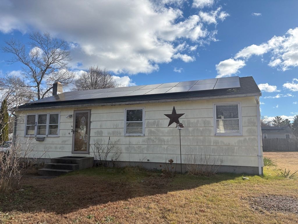 Exterior, Facade, Solar Panels, Cape Cod