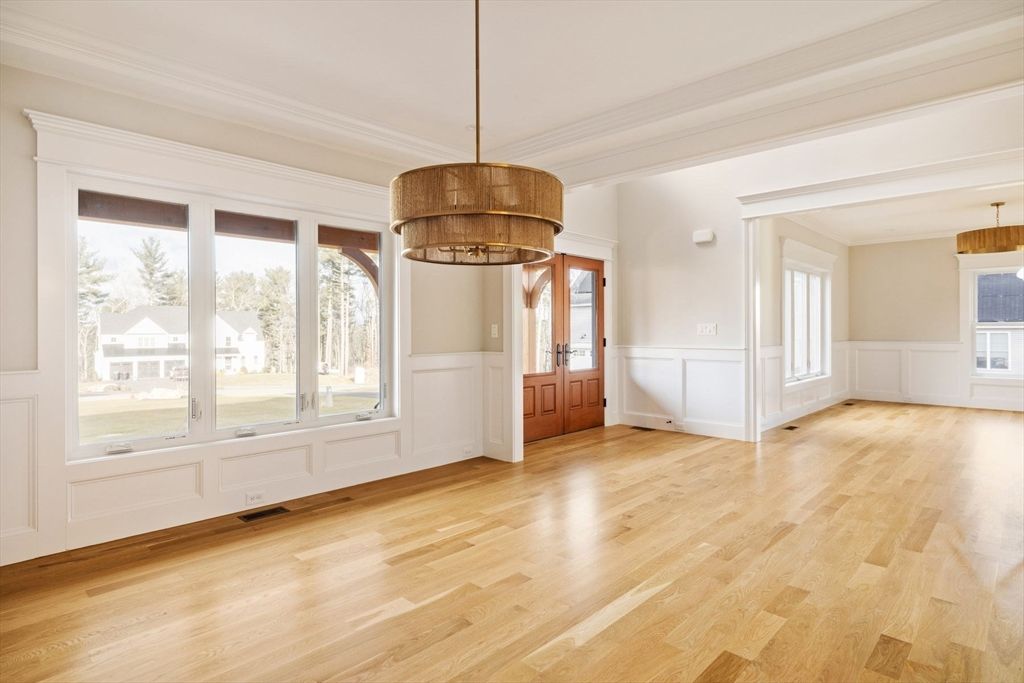 Empty room, Interior, Pendant Lights, Wood Texture Flooring