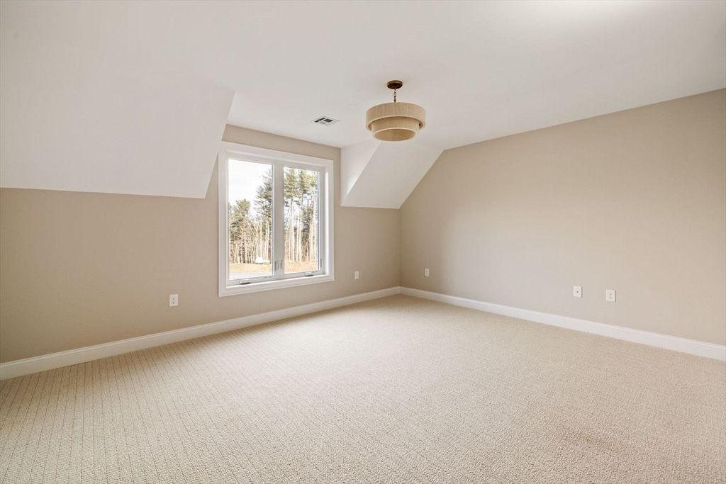Empty room, Interior, Pendant Lights