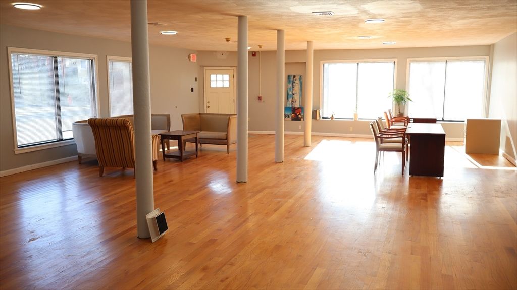 Dining room, Interior, Pendant Lights, Recessed Lighting, Wood Texture Flooring