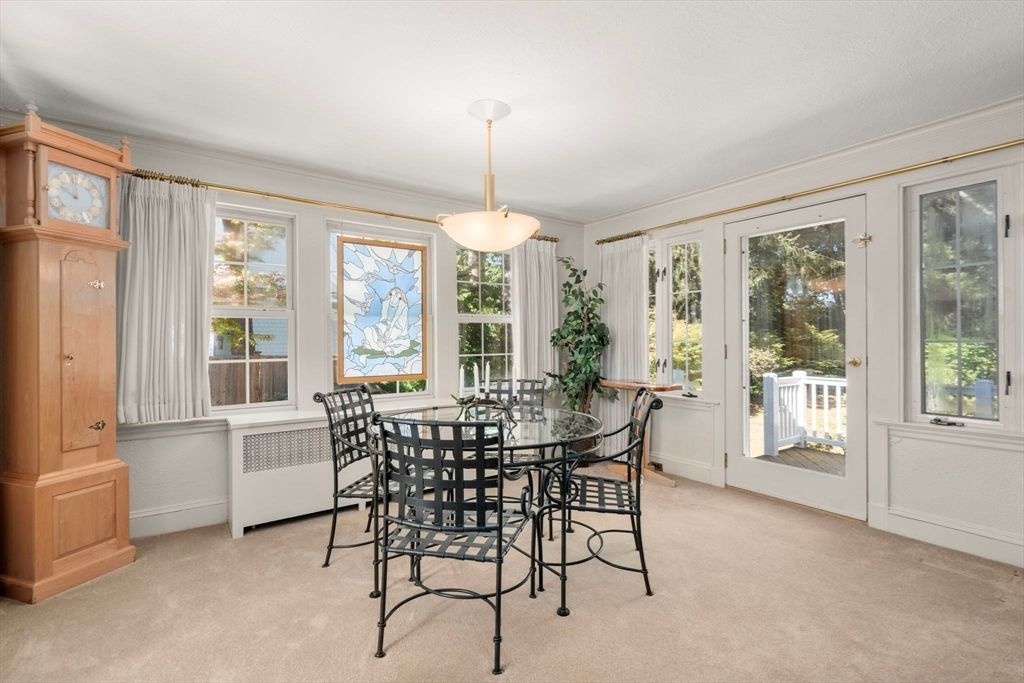 Dining room, Interior, Pendant Lights