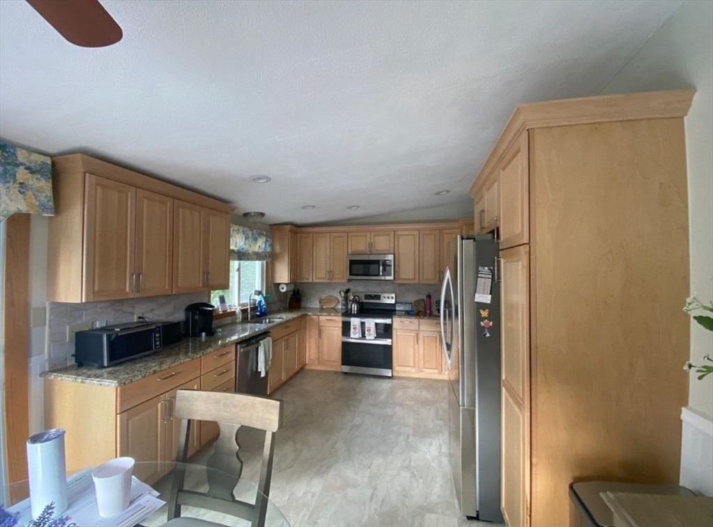 Interior, Kitchen, Marble, Recessed Lighting, Stainless Steel Appliances