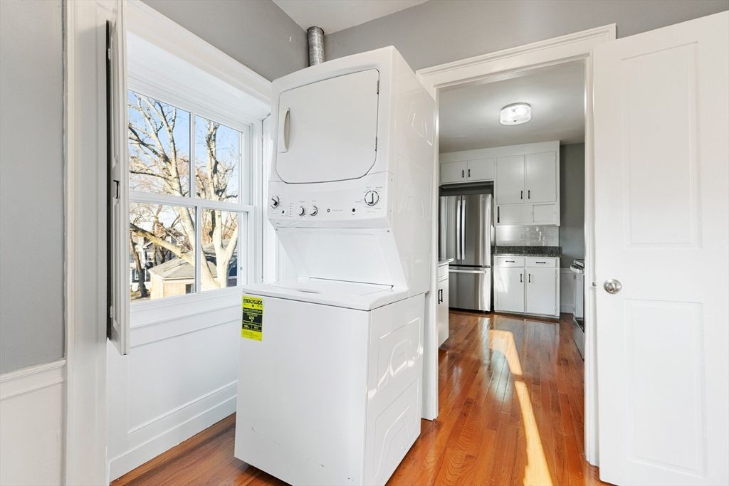 Interior, Kitchen, Stainless Steel Appliances, Utility Closets, Washer, Wood Texture Flooring