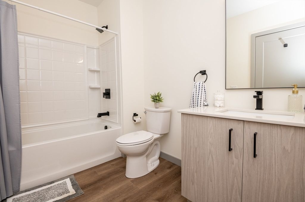 Bathroom, Interior, Wood Texture Flooring