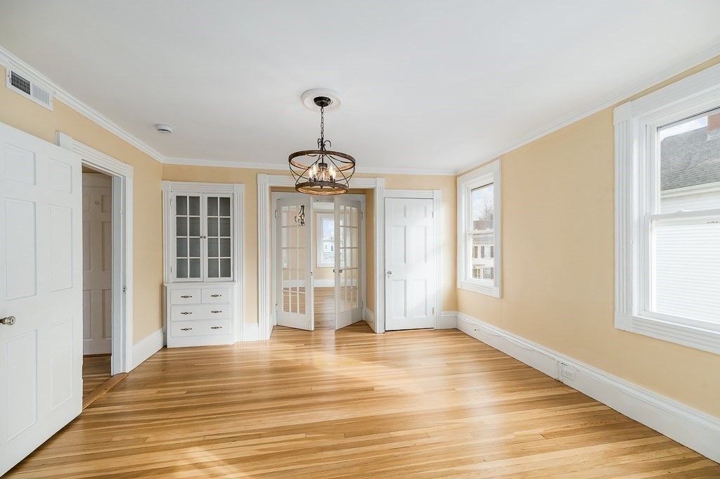 Chandelier, Empty room, Interior, Pendant Lights, Wood Texture Flooring