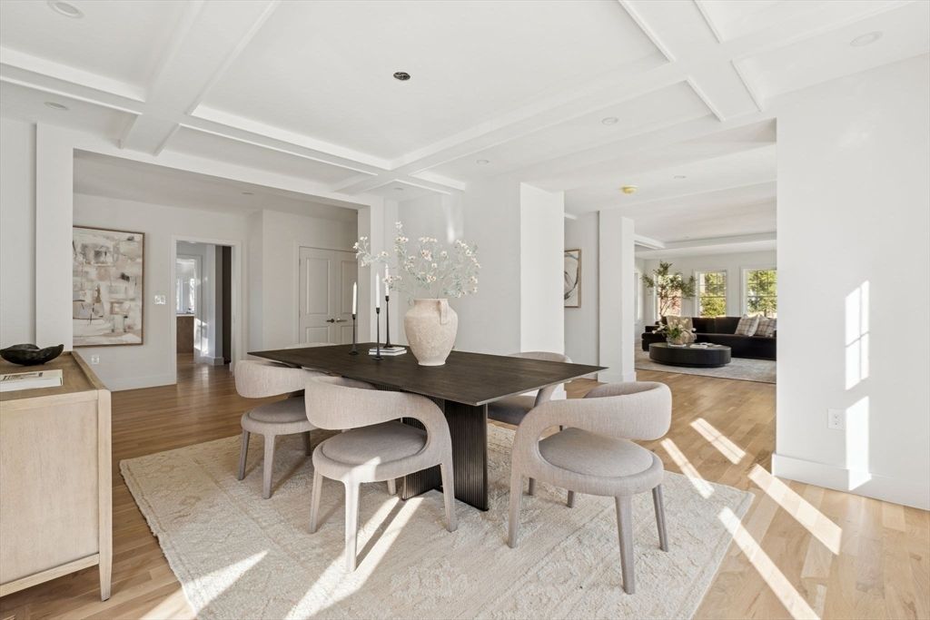 Dining room, Interior, Living room, Recessed Lighting, Wood Texture Flooring