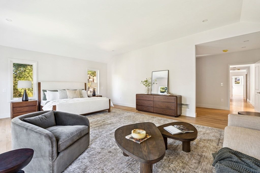 Bedroom, Interior, Living room, Recessed Lighting, Wood Texture Flooring