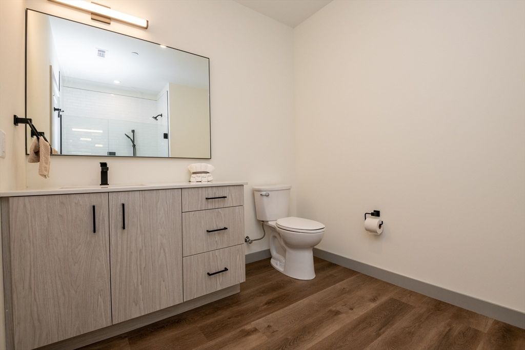 Bathroom, Interior, Recessed Lighting, Wood Texture Flooring