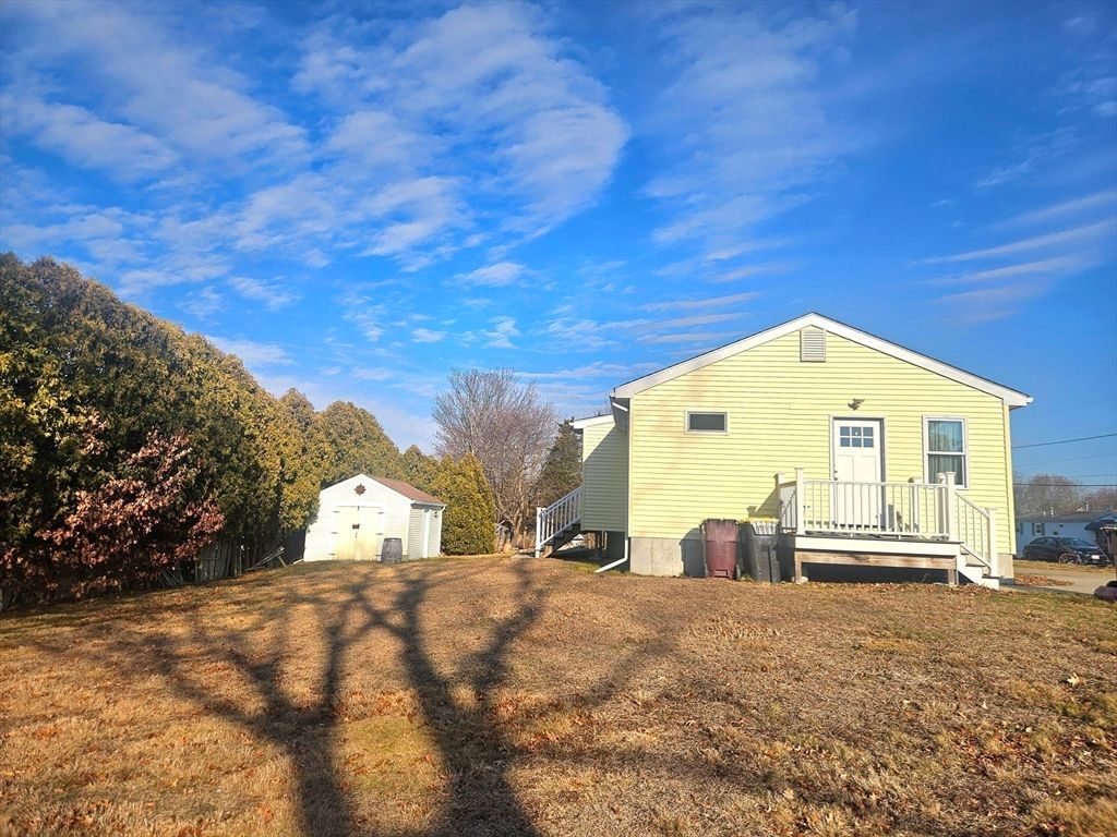 Backyard, Detached Garage, Exterior