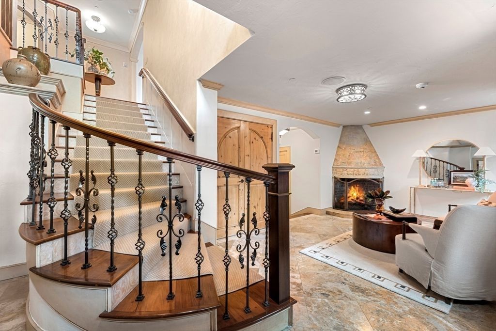 Fireplace, Interior, Recessed Lighting