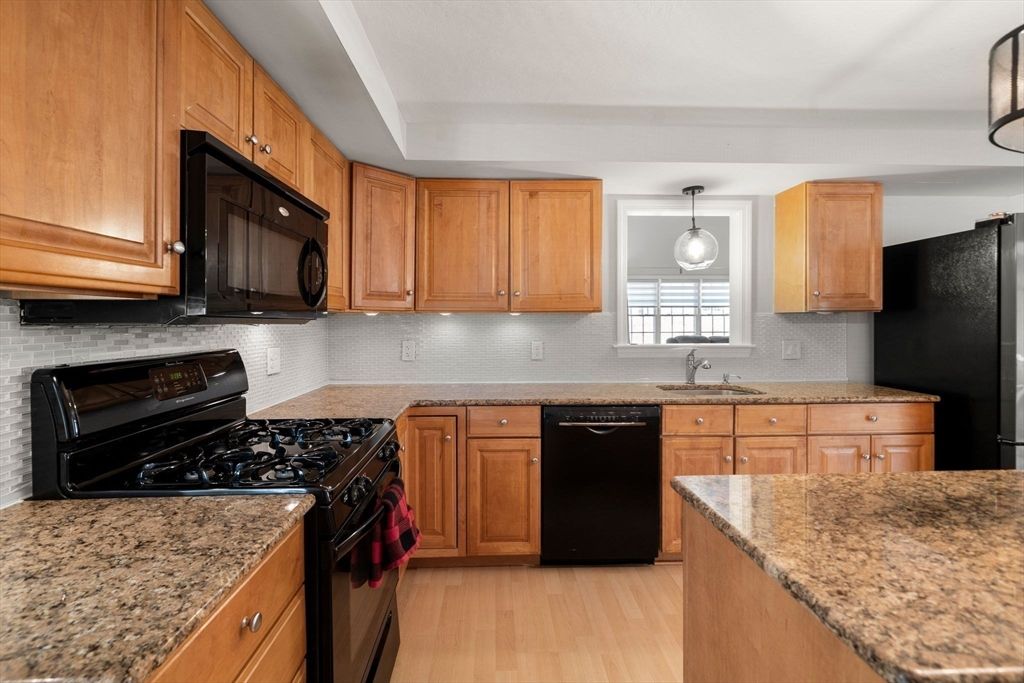 Interior, Kitchen, Pendant Lights, Wood Texture Flooring