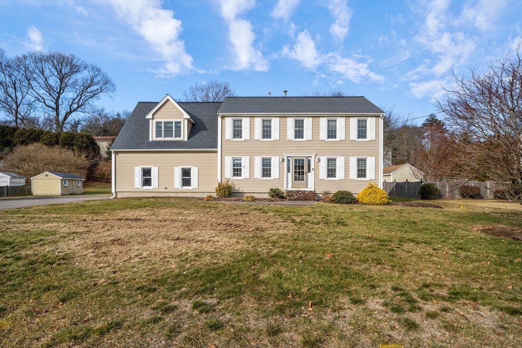 Backyard, Exterior, Facade, Georgian