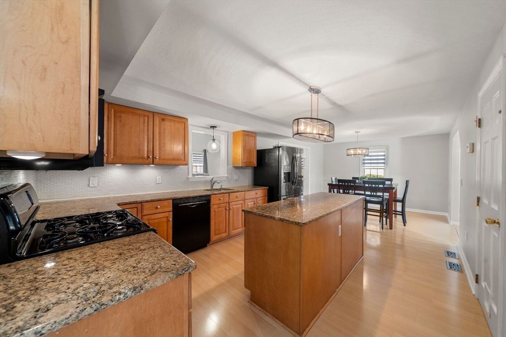 Dining room, Interior, Kitchen, Pendant Lights, Wood Texture Flooring