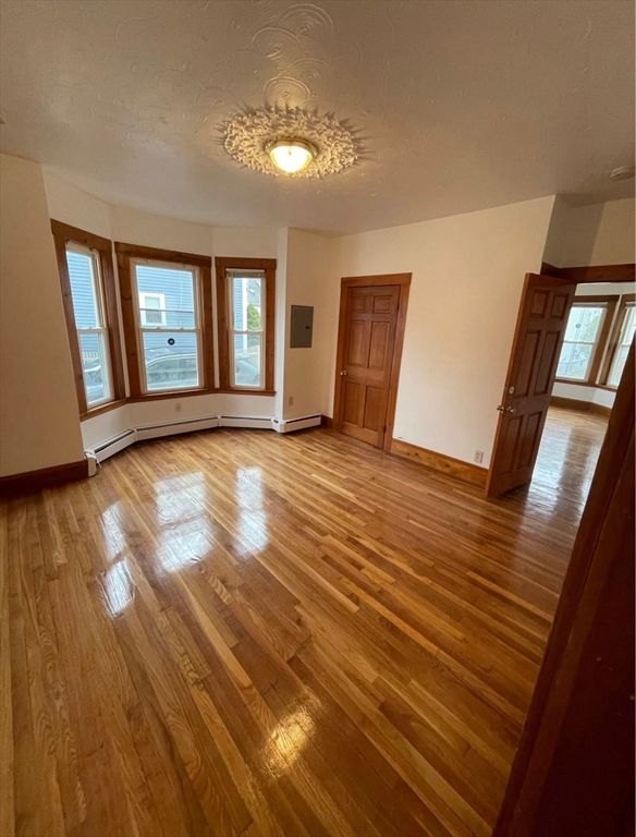 Chandelier, Empty room, Interior, Wood Texture Flooring