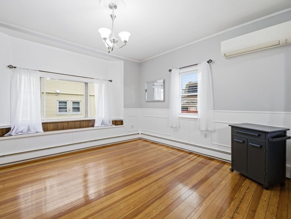 Chandelier, Empty room, Interior, Wood Texture Flooring